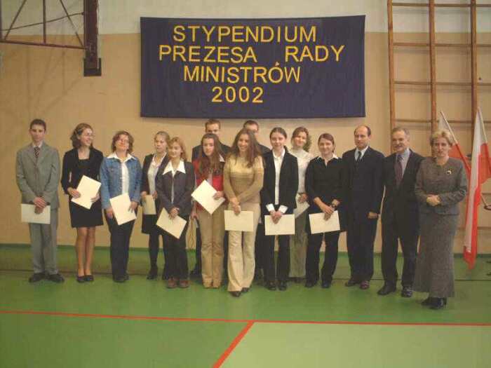 Ania Zamolska i Dominika Staczyk (druga i trzecia od lewej)